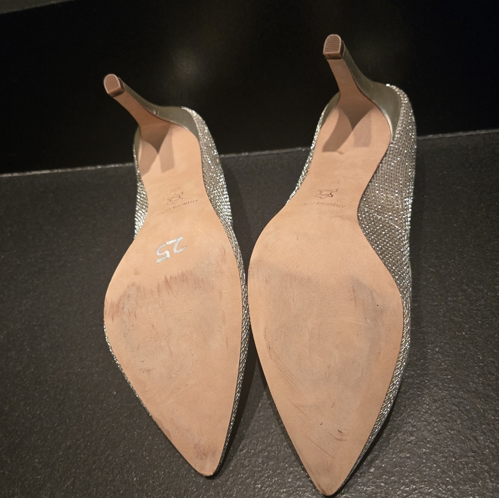 SALE Antonio Milani 9M Elegant Gold Mesh High Heels EUC - Picture 7 of 11